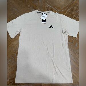 Adidas Men T-shirts size S New